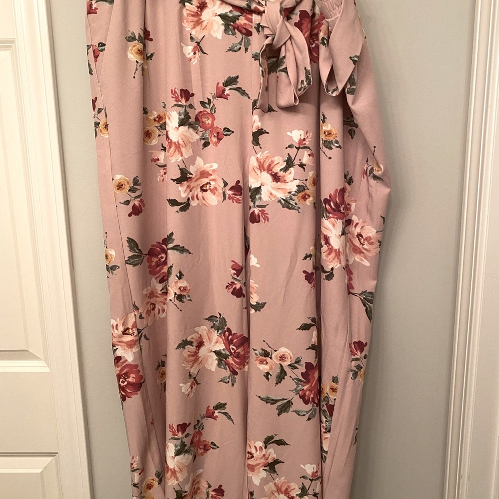 NWT Pink tie waist dress pants from Torrid